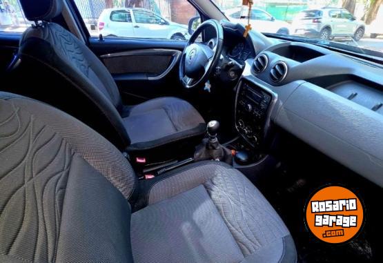 Autos - Renault Duster 2012 Nafta 141500Km - En Venta