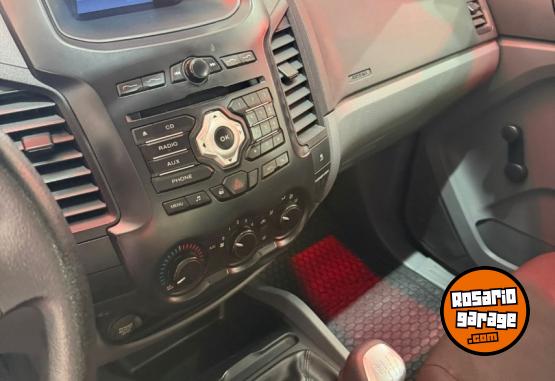 Camionetas - Ford Ranger 2.2 XL 2016 Diesel 160000Km - En Venta