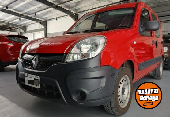 Utilitarios - Renault Kangoo 2015 Nafta 140000Km - En Venta