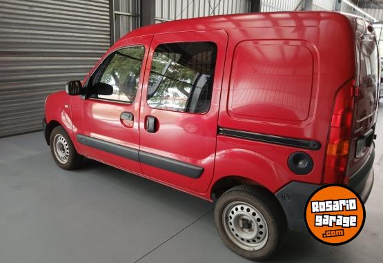 Utilitarios - Renault Kangoo 2015 Nafta 140000Km - En Venta