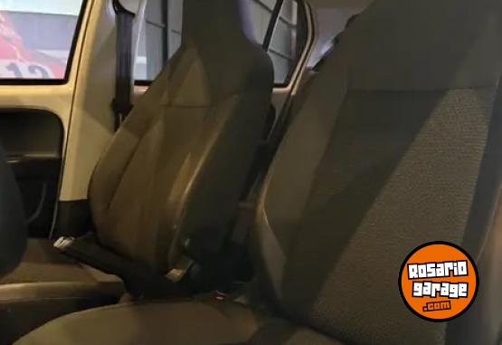 Autos - Volkswagen Up! 3p High 2018 Nafta 111000Km - En Venta