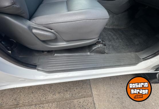 Camionetas - Toyota HILUX 4x4 CABINA SIMPLE 2015 Diesel 163000Km - En Venta