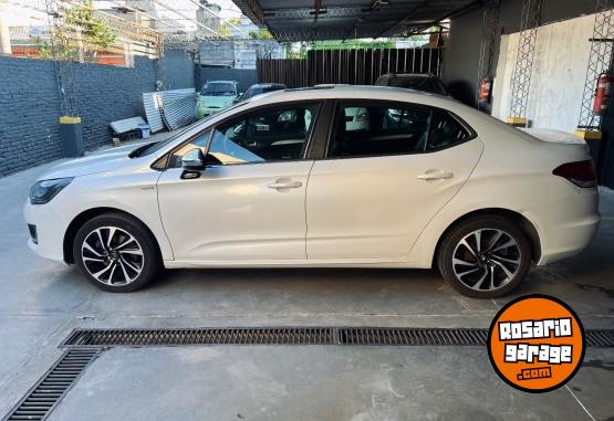 Autos - Citroen C4 Lounge 2017 Nafta 133700Km - En Venta