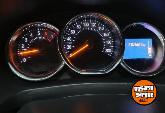 Autos - Renault LOGAN II PRIVILEGE 2017 GNC 170200Km - En Venta