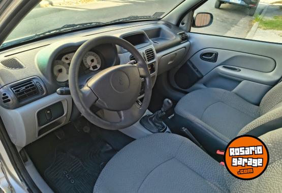 Autos - Renault CLIO 2 1.2 PACK PLUS 2010 Nafta 175000Km - En Venta