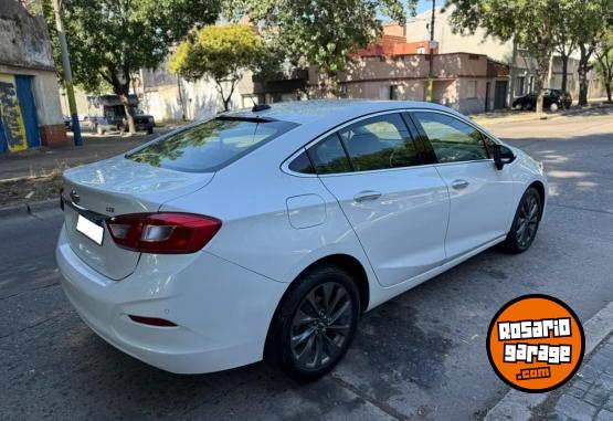 Autos - Chevrolet Cruze LTZ 2017 Nafta 140000Km - En Venta