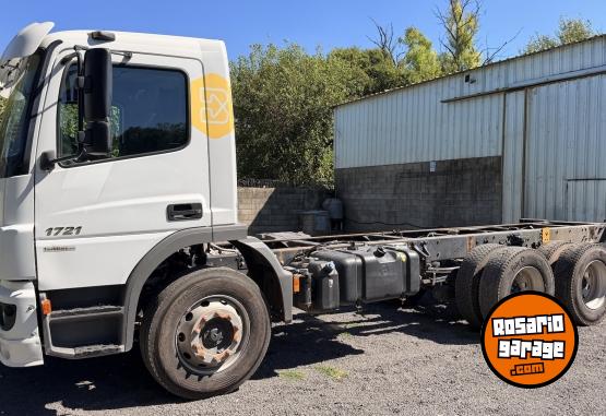 Camiones y Gr�as - Mercedez Benz Atego 1721 Balancin - En Venta
