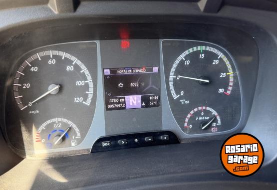 Camiones y Gr�as - Mercedez Benz Atego 1721 Balancin - En Venta