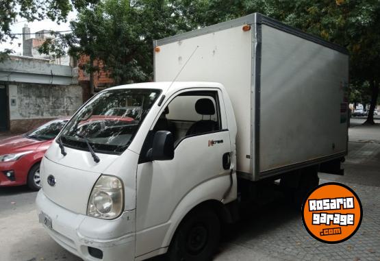 Camiones y Gr�as - Kia 2700  modelo 2006 - En Venta