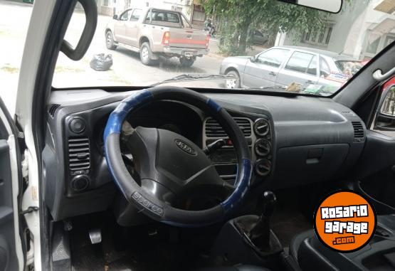 Camiones y Gr�as - Kia 2700  modelo 2006 - En Venta