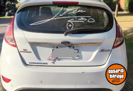 Autos - Ford Fiesta Titanium Powershif 2015 GNC 196000Km - En Venta