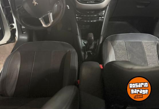 Autos - Peugeot 208 FELINE 2019 Nafta 66000Km - En Venta
