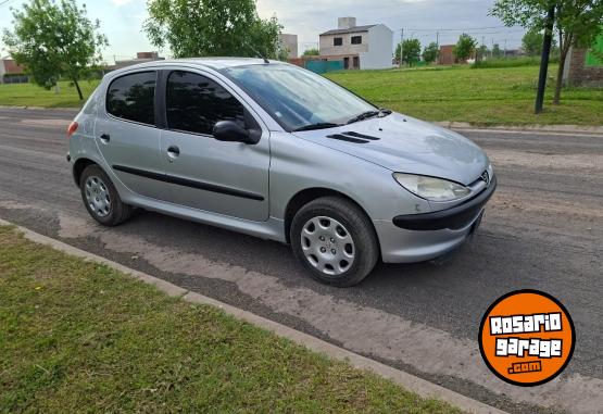 Autos - Peugeot 206 2011 Nafta 148000Km - En Venta