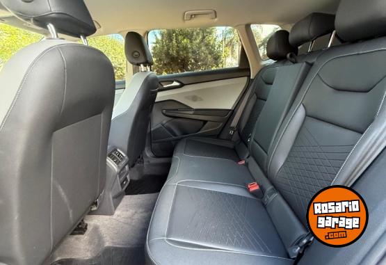 Camionetas - Volkswagen Taos Comfortline 2022 Nafta 41000Km - En Venta