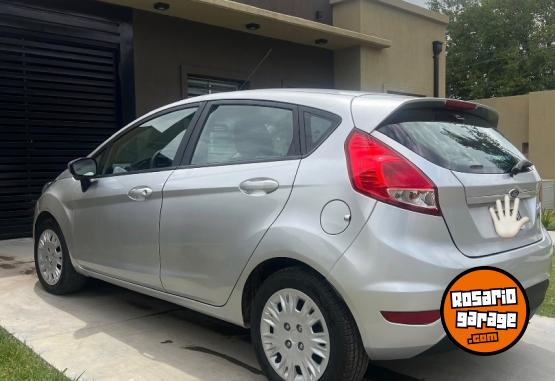 Autos - Ford Fiesta kinetic S 2016 Nafta 85000Km - En Venta