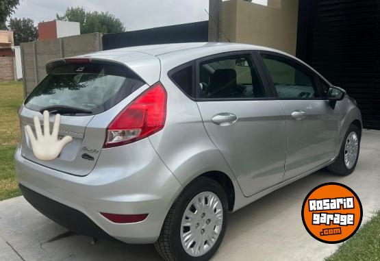 Autos - Ford Fiesta kinetic S 2016 Nafta 85000Km - En Venta