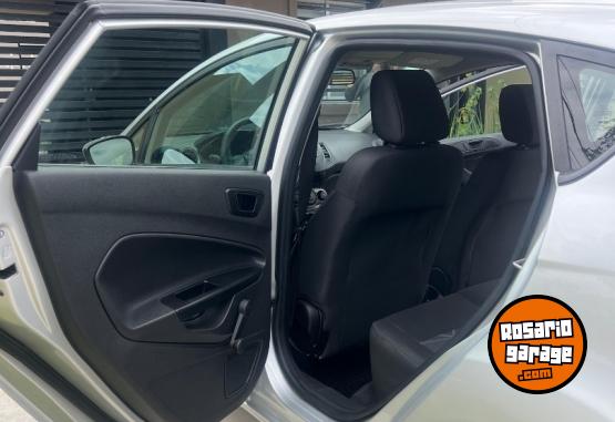 Autos - Ford Fiesta kinetic S 2016 Nafta 85000Km - En Venta