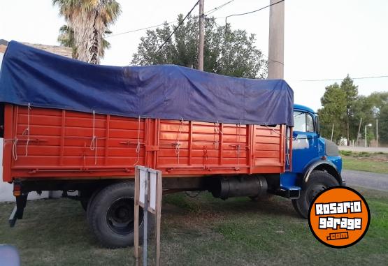 Camiones y Gr�as - Vendo Mercedes 1114 ,motor 1518 - En Venta