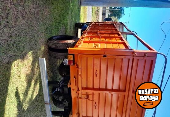 Camiones y Gr�as - Vendo Mercedes 1114 ,motor 1518 - En Venta