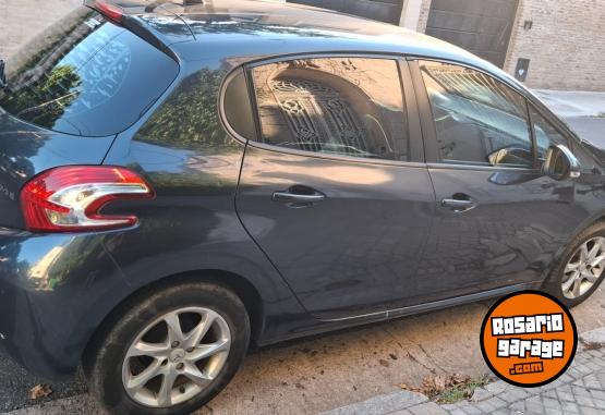 Autos - Peugeot 208 allure 2013 Nafta 91000Km - En Venta