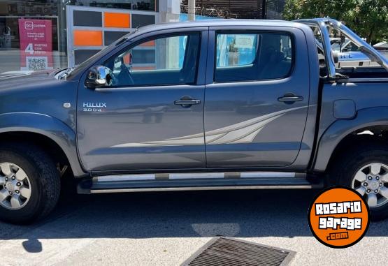 Camionetas - Toyota HiLux 4x2 cabina doble 2008 Diesel 265000Km - En Venta