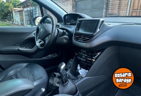 Autos - Peugeot 208 2014 Nafta 120000Km - En Venta