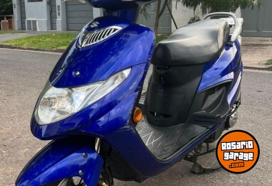 Motos - Suzuki an 125 2012 Nafta 33000Km - En Venta