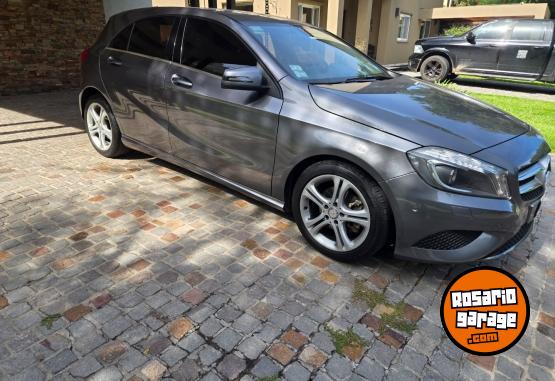 Autos - Mercedes Benz A200 URBAN 2013 Nafta 67000Km - En Venta
