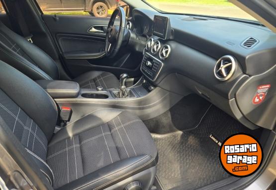 Autos - Mercedes Benz A200 URBAN 2013 Nafta 67000Km - En Venta