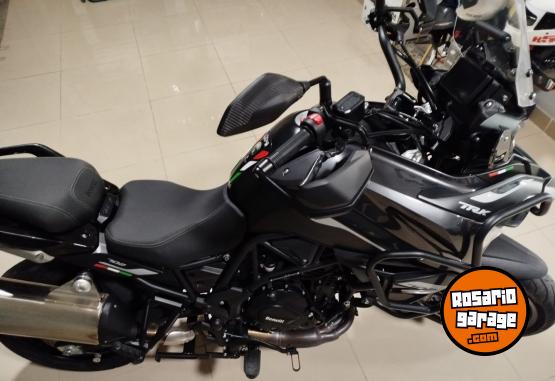 Motos - Benelli Trk 702 2025 Nafta 6700Km - En Venta