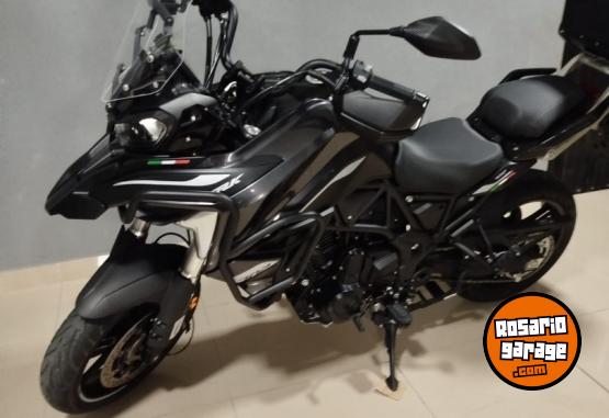 Motos - Benelli Trk 702 2025 Nafta 6700Km - En Venta