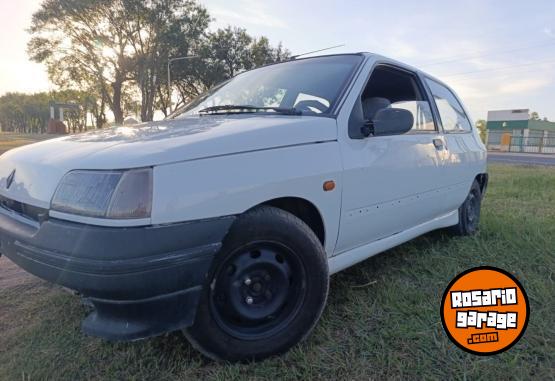Autos - Renault Clio 1995 Diesel 1111Km - En Venta