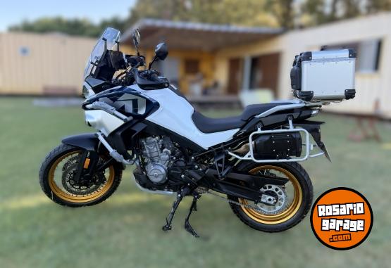 Motos - CF CF 800 MT Explorer 2025 Nafta 6500Km - En Venta