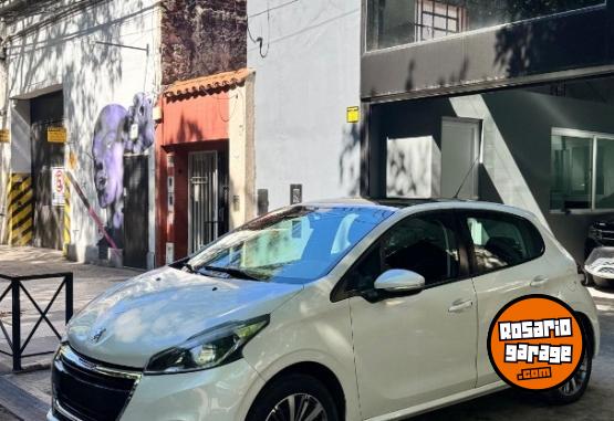 Autos - Peugeot 208 ALLURE 2017 Nafta  - En Venta
