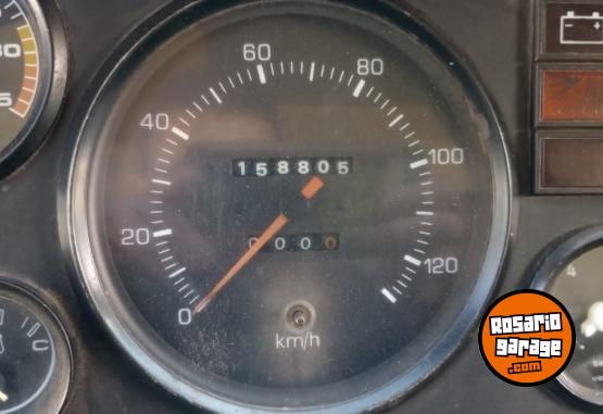 Camiones y Gr�as - OPORTUNIDAD AGRALE con TRABAJO FIJO - En Venta