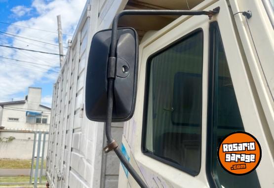 Camiones y Gr�as - OPORTUNIDAD AGRALE - En Venta