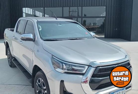 Camionetas - Toyota Hilux 2022 Diesel 77000Km - En Venta