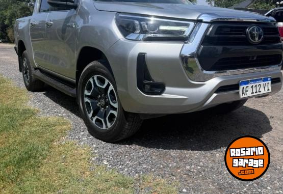 Camionetas - Toyota Hilux 2022 Diesel 77000Km - En Venta