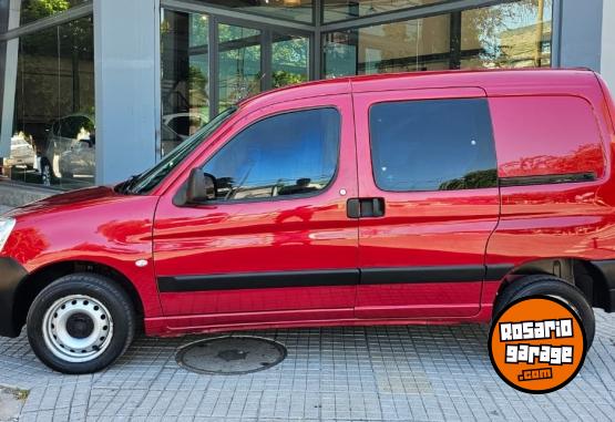 Utilitarios - Citroen BERLINGO MIXTO 5 AS 2019 Diesel 120000Km - En Venta