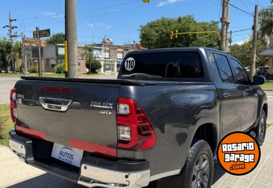 Camionetas - Toyota Hilux 2023 Diesel 35000Km - En Venta