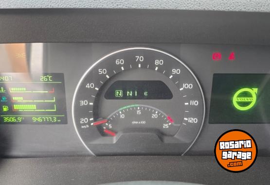 Camiones y Grúas - Volvo fm380 modelo 2017 automático para carrocería de 6,50m - En Venta