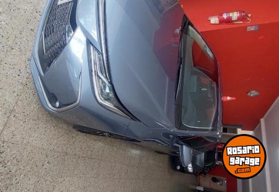 Autos - Toyota Corolla 2025 Nafta 13000Km - En Venta
