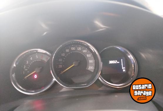 Autos - Renault SANDERO STEPWAY INTENSE 2025 Nafta 3800Km - En Venta