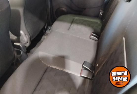 Autos - Renault SANDERO STEPWAY INTENSE 2025 Nafta 3800Km - En Venta