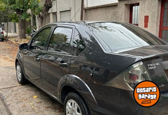 Autos - Ford Fiesta max 2011 Nafta 160000Km - En Venta