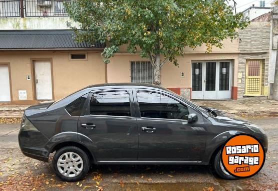 Autos - Ford Fiesta max 2011 Nafta 160000Km - En Venta