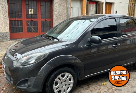 Autos - Ford Fiesta max 2011 Nafta 160000Km - En Venta