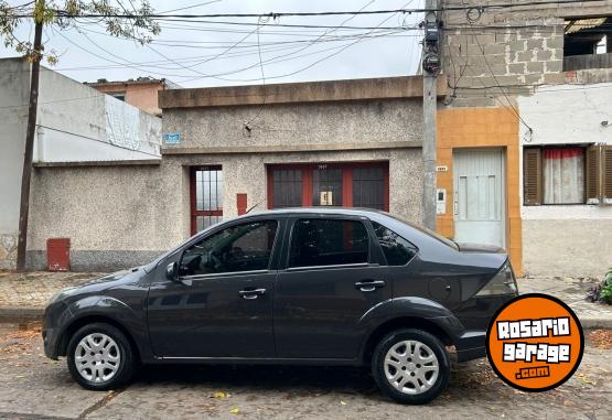 Autos - Ford Fiesta max 2011 Nafta 160000Km - En Venta