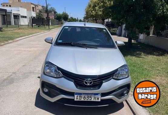Autos - Toyota ETIOS XLS CAJA MANUAL 2019 Nafta 46000Km - En Venta