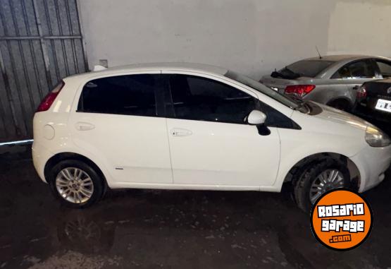 Autos - Fiat Expression 2011 GNC 180000Km - En Venta